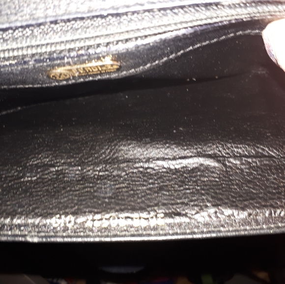 Fendi black bifold wallet - Picture 5 of 7